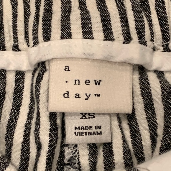 A New Day striped shorts - Picture 4 of 4